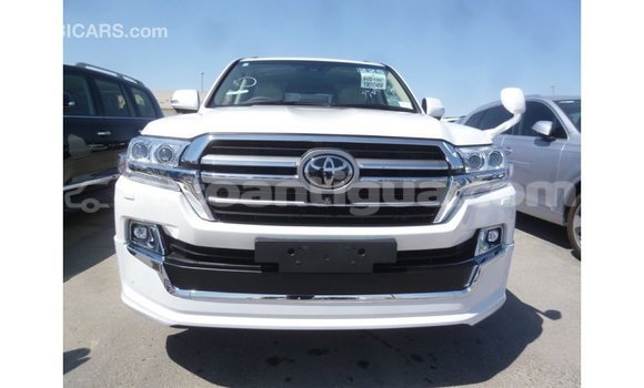 Buy Import Toyota Land Cruiser White Car in Import - Dubai in Antigua Buy Import Toyota Land Cruiser White Car in Import - Dubai in Antigua
