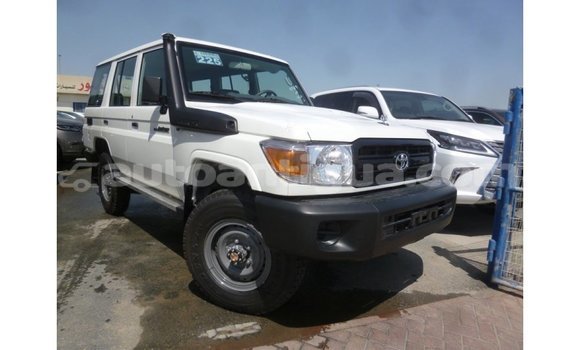 Buy Import Toyota Land Cruiser White Car in Import - Dubai in Antigua Buy Import Toyota Land Cruiser White Car in Import - Dubai in Antigua