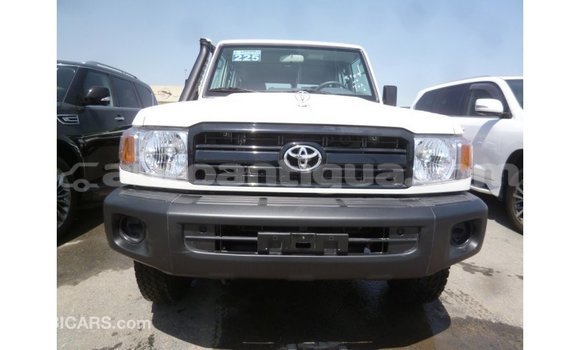 Buy Import Toyota Land Cruiser White Car in Import - Dubai in Antigua Buy Import Toyota Land Cruiser White Car in Import - Dubai in Antigua