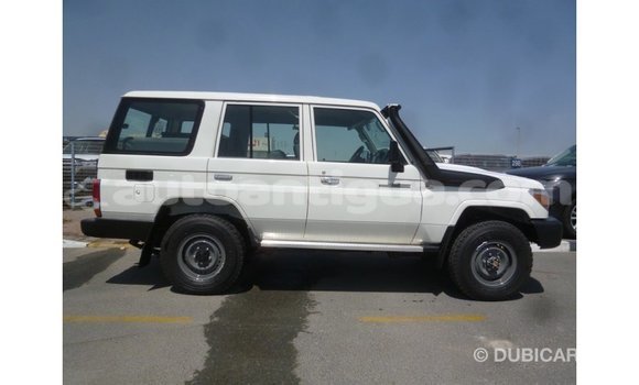 Buy Import Toyota Land Cruiser White Car in Import - Dubai in Antigua Buy Import Toyota Land Cruiser White Car in Import - Dubai in Antigua
