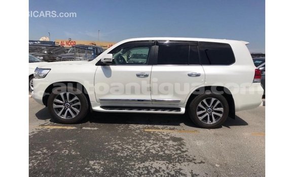 Buy Import Toyota Land Cruiser White Car in Import - Dubai in Antigua Buy Import Toyota Land Cruiser White Car in Import - Dubai in Antigua