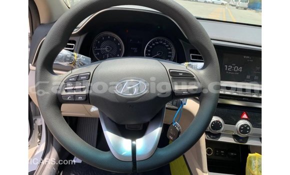 Buy Import Hyundai Elantra White Car in Import - Dubai in Antigua Buy Import Hyundai Elantra White Car in Import - Dubai in Antigua