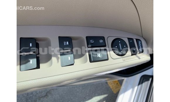 Buy Import Hyundai Elantra White Car in Import - Dubai in Antigua Buy Import Hyundai Elantra White Car in Import - Dubai in Antigua