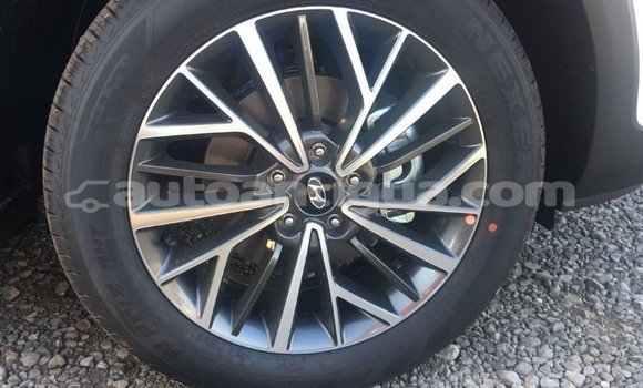 Buy Import Hyundai Tucson White Car in Import - Dubai in Antigua Buy Import Hyundai Tucson White Car in Import - Dubai in Antigua