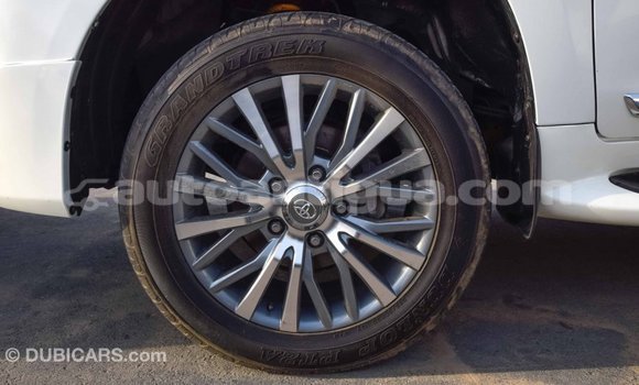 Buy Import Toyota Land Cruiser White Car in Import - Dubai in Antigua Buy Import Toyota Land Cruiser White Car in Import - Dubai in Antigua