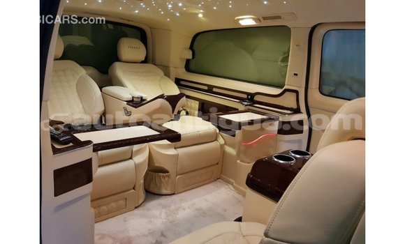 Buy Import Mercedes-Benz 250 Black Car in Import - Dubai in Antigua Buy Import Mercedes-Benz 250 Black Car in Import - Dubai in Antigua