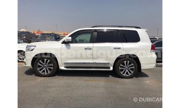 Buy Import Toyota Land Cruiser White Car in Import - Dubai in Antigua Buy Import Toyota Land Cruiser White Car in Import - Dubai in Antigua