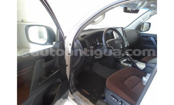 Buy Import Toyota Land Cruiser White Car in Import - Dubai in Antigua Buy Import Toyota Land Cruiser White Car in Import - Dubai in Antigua