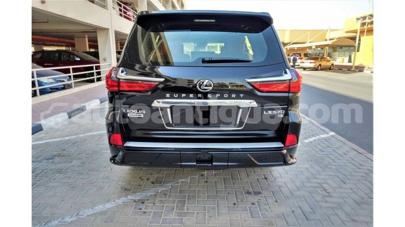 Big with watermark df6ef076 4f36 4641 81b7 0c6188a3a30b