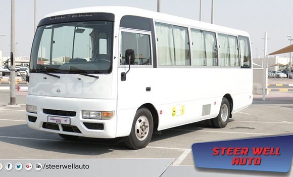 Buy Import Nissan Evalia White Truck in Import - Dubai in Antigua