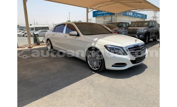Buy Import Mercedes-Benz 190 (W201) White Car in Import - Dubai in Antigua Buy Import Mercedes-Benz 190 (W201) White Car in Import - Dubai in Antigua