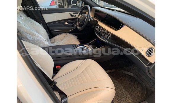 Buy Import Mercedes-Benz 190 (W201) White Car in Import - Dubai in Antigua Buy Import Mercedes-Benz 190 (W201) White Car in Import - Dubai in Antigua