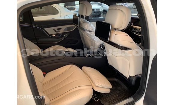 Buy Import Mercedes-Benz 190 (W201) White Car in Import - Dubai in Antigua Buy Import Mercedes-Benz 190 (W201) White Car in Import - Dubai in Antigua