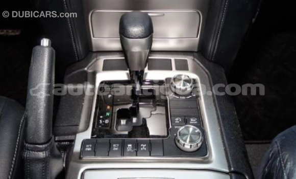 Buy Import Toyota Land Cruiser White Car in Import - Dubai in Antigua Buy Import Toyota Land Cruiser White Car in Import - Dubai in Antigua
