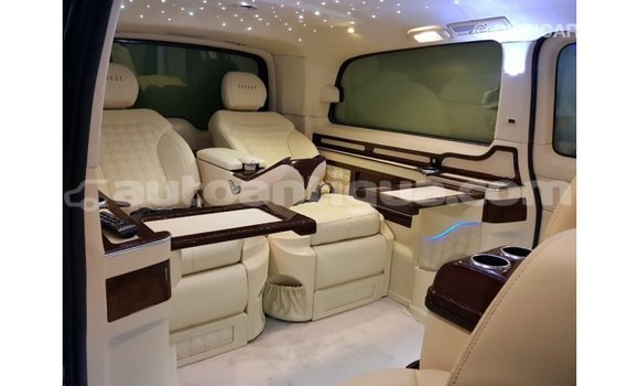 Buy Import Mercedes-Benz 250 Black Car in Import - Dubai in Antigua Buy Import Mercedes-Benz 250 Black Car in Import - Dubai in Antigua