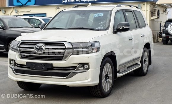 Buy Import Toyota Land Cruiser White Car in Import - Dubai in Antigua Buy Import Toyota Land Cruiser White Car in Import - Dubai in Antigua