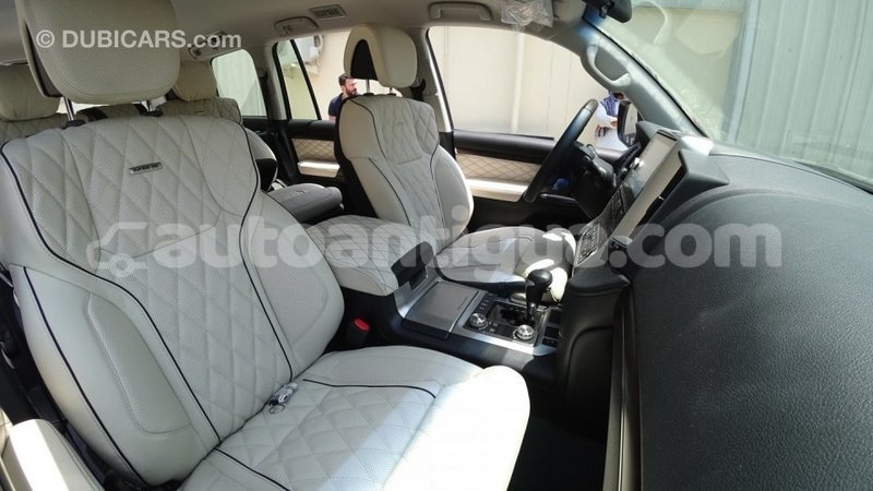 Big with watermark e21f01e6 3230 446d bddc 91717a0e6ab3