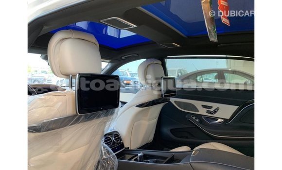 Buy Import Mercedes-Benz 190 (W201) White Car in Import - Dubai in Antigua Buy Import Mercedes-Benz 190 (W201) White Car in Import - Dubai in Antigua