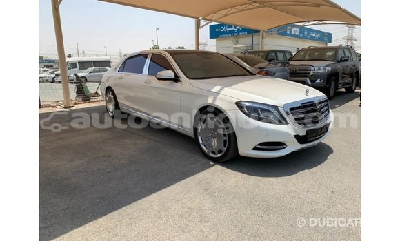 Buy Import Mercedes-Benz 190 (W201) White Car in Import - Dubai in Antigua Buy Import Mercedes-Benz 190 (W201) White Car in Import - Dubai in Antigua