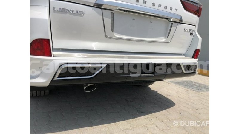 Big with watermark 9968404c f2ab 458b 958a 1ed574512468