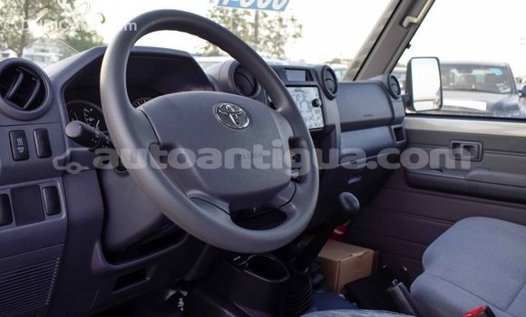 Buy Import Toyota Land Cruiser White Car in Import - Dubai in Antigua Buy Import Toyota Land Cruiser White Car in Import - Dubai in Antigua