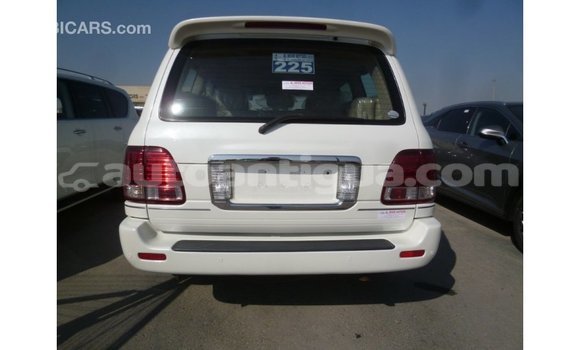 Buy Import Toyota Land Cruiser White Car in Import - Dubai in Antigua Buy Import Toyota Land Cruiser White Car in Import - Dubai in Antigua