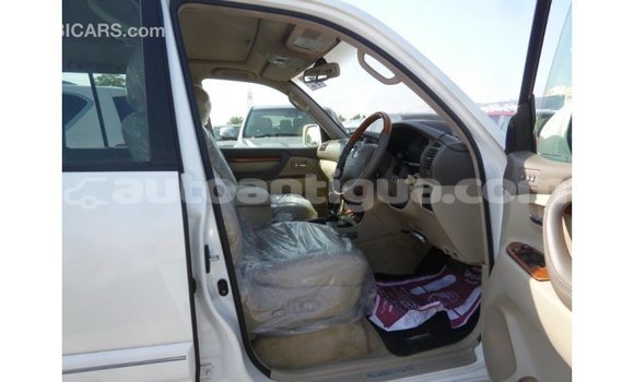 Buy Import Toyota Land Cruiser White Car in Import - Dubai in Antigua Buy Import Toyota Land Cruiser White Car in Import - Dubai in Antigua
