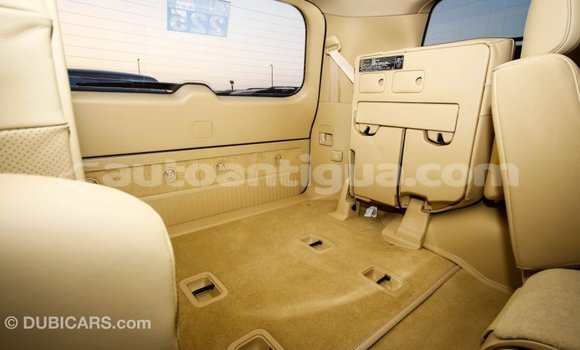 Buy Import Toyota Land Cruiser White Car in Import - Dubai in Antigua Buy Import Toyota Land Cruiser White Car in Import - Dubai in Antigua